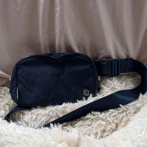 Lululemon belt bag